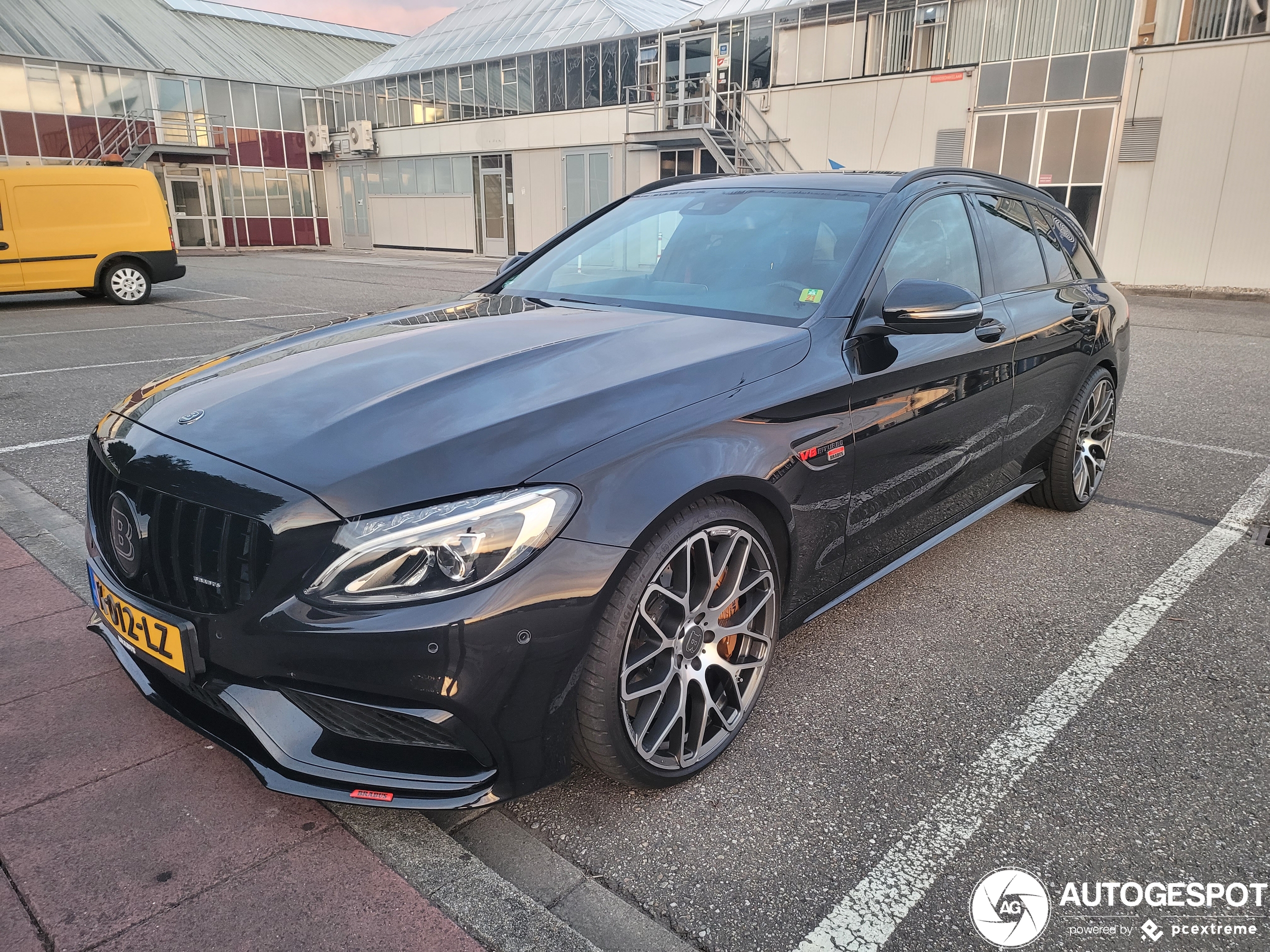 Mercedes-AMG Brabus C B40-600 S205