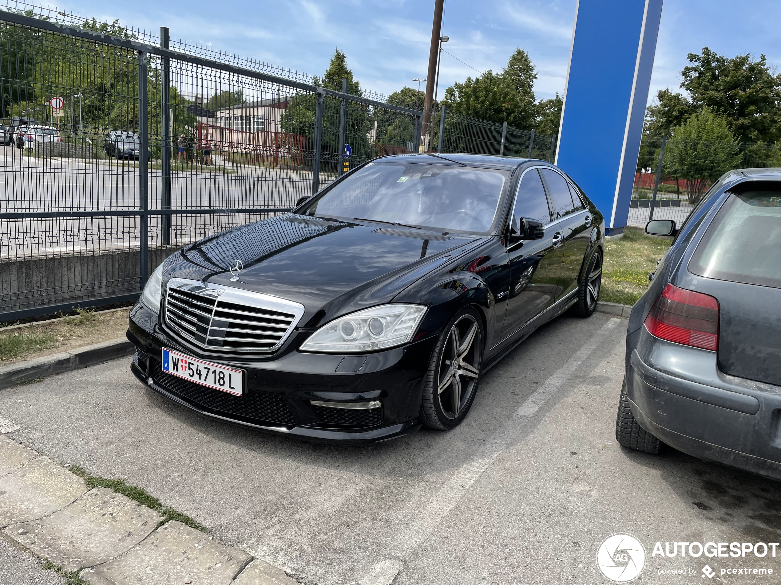 Mercedes-Benz S 63 AMG W221 2011