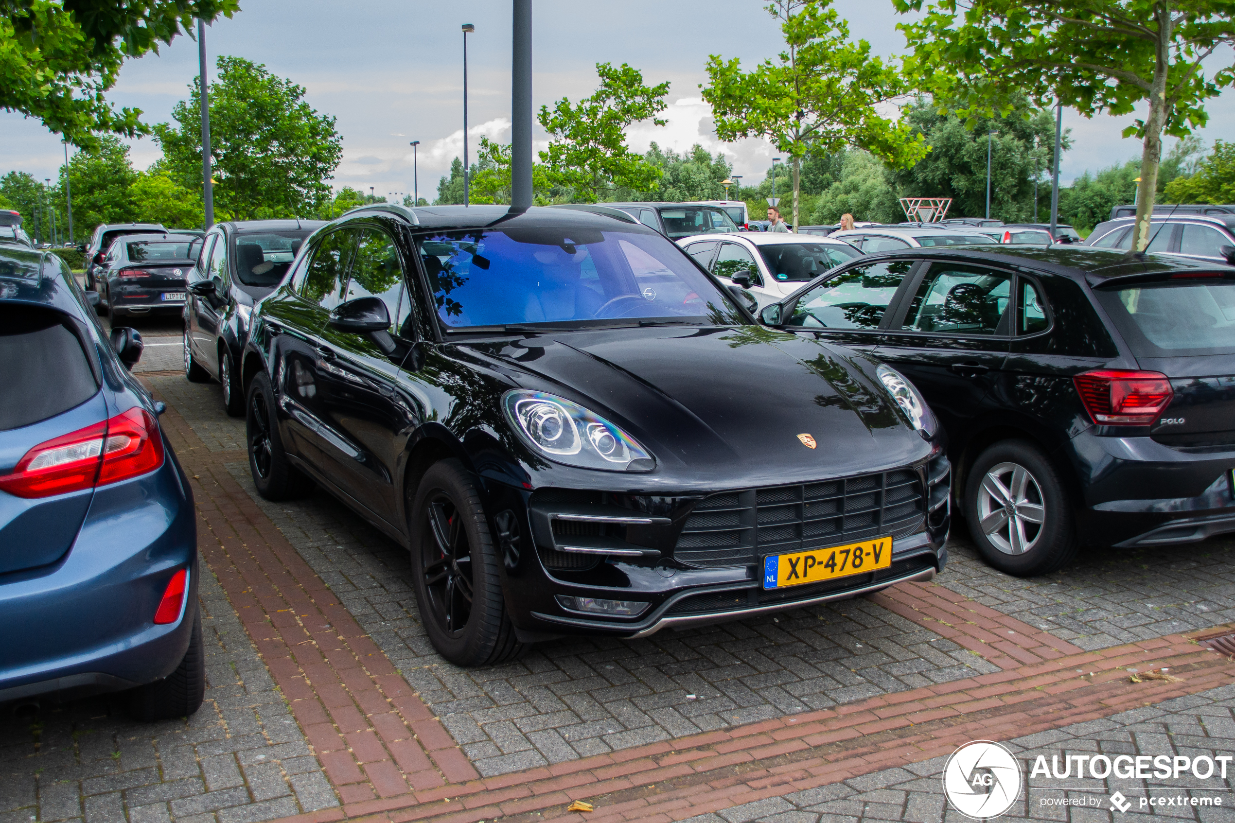 Porsche 95B Macan Turbo