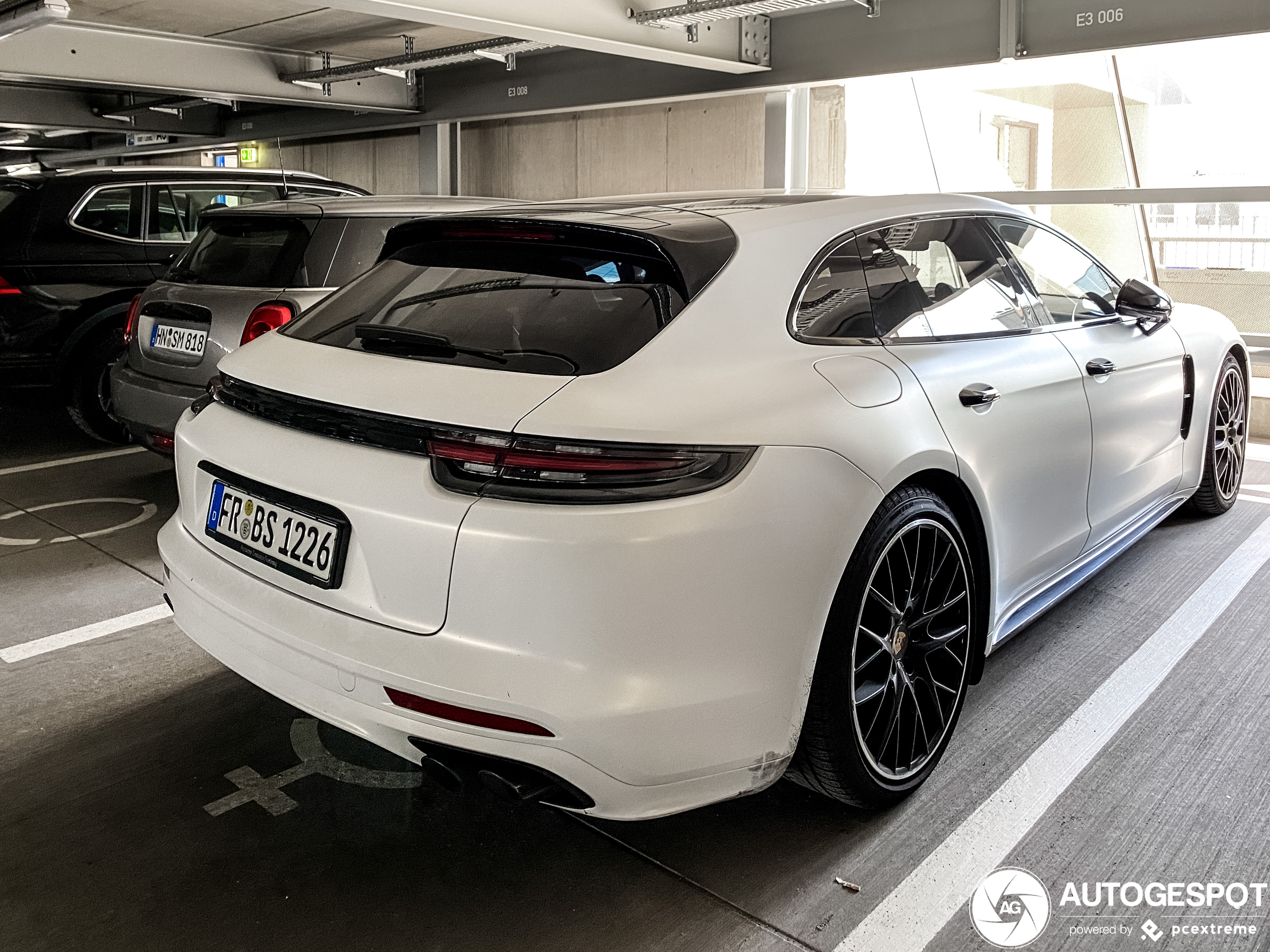 Porsche 971 Panamera GTS Sport Turismo