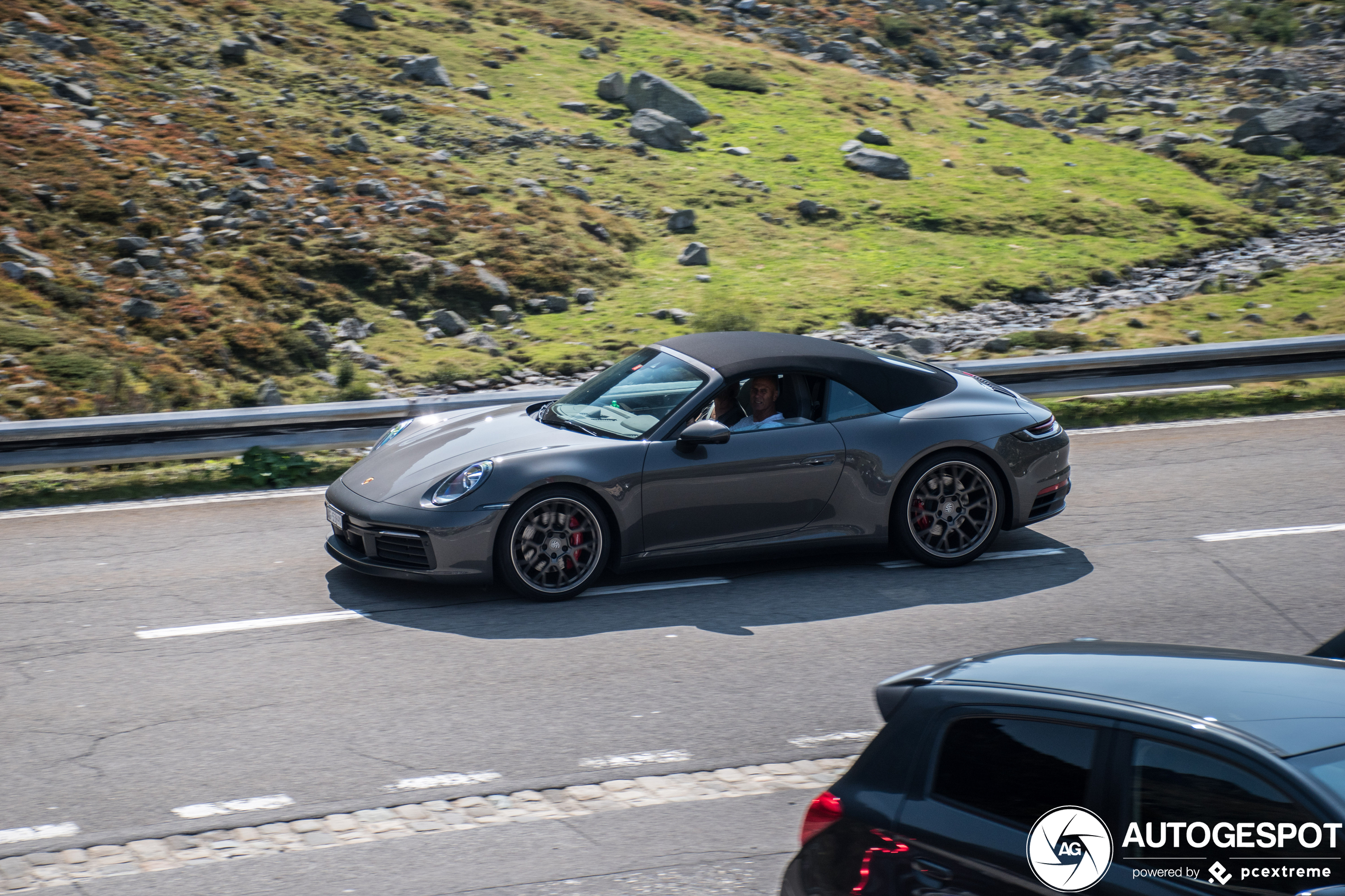 Porsche 992 Carrera 4S Cabriolet