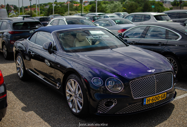 Bentley Continental GTC V8 2020