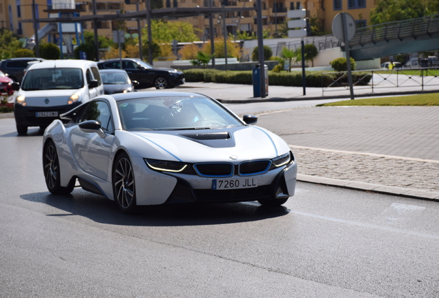 BMW i8