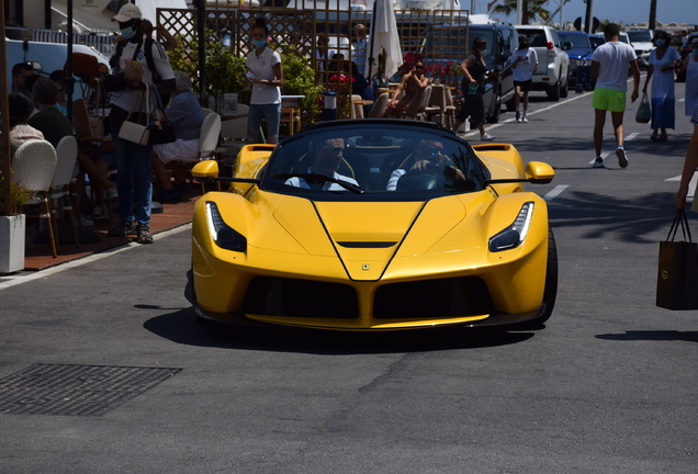 Ferrari LaFerrari Aperta