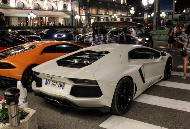 Lamborghini Aventador LP700-4