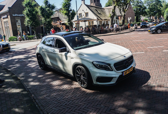 Mercedes-Benz GLA 45 AMG X156