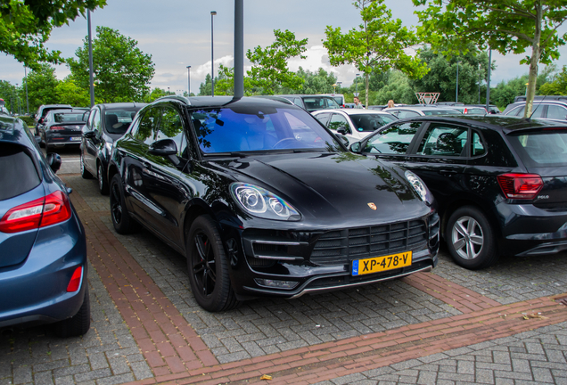 Porsche 95B Macan Turbo