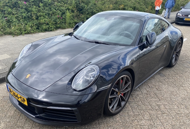 Porsche 992 Carrera 4S