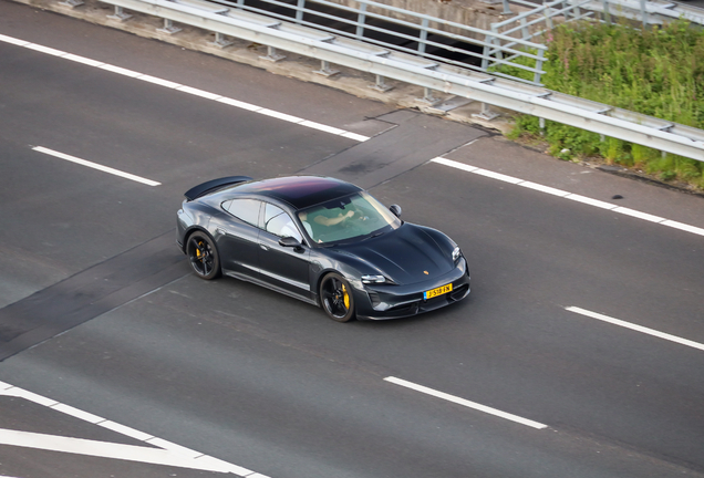 Porsche Taycan Turbo S