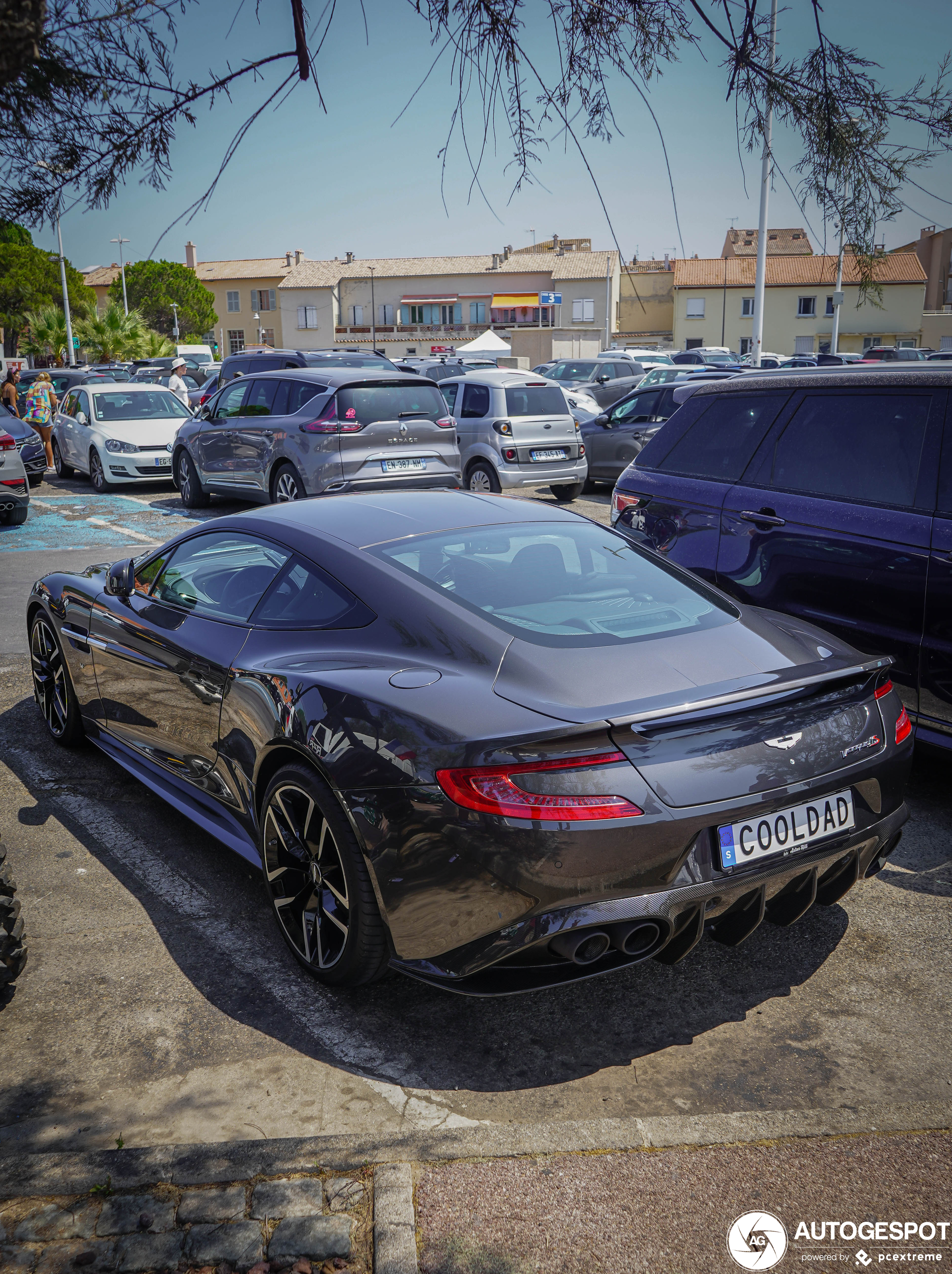 Aston Martin Vanquish S 2017 Ultimate Edition