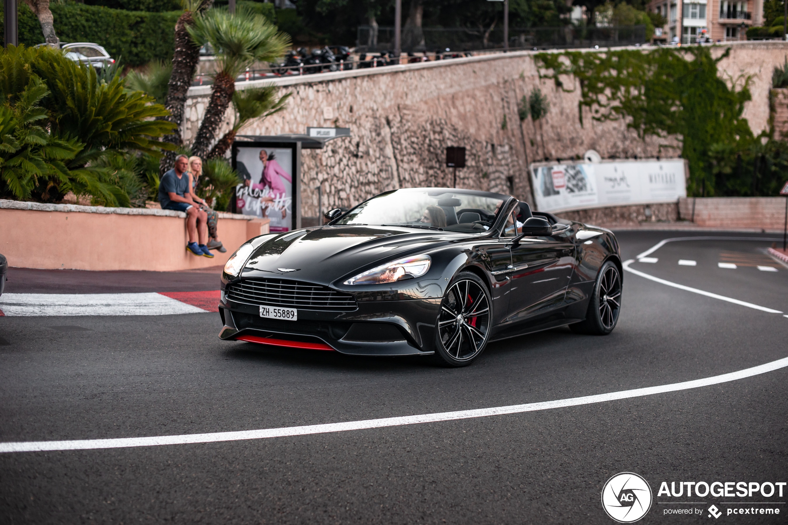 Aston Martin Vanquish Volante