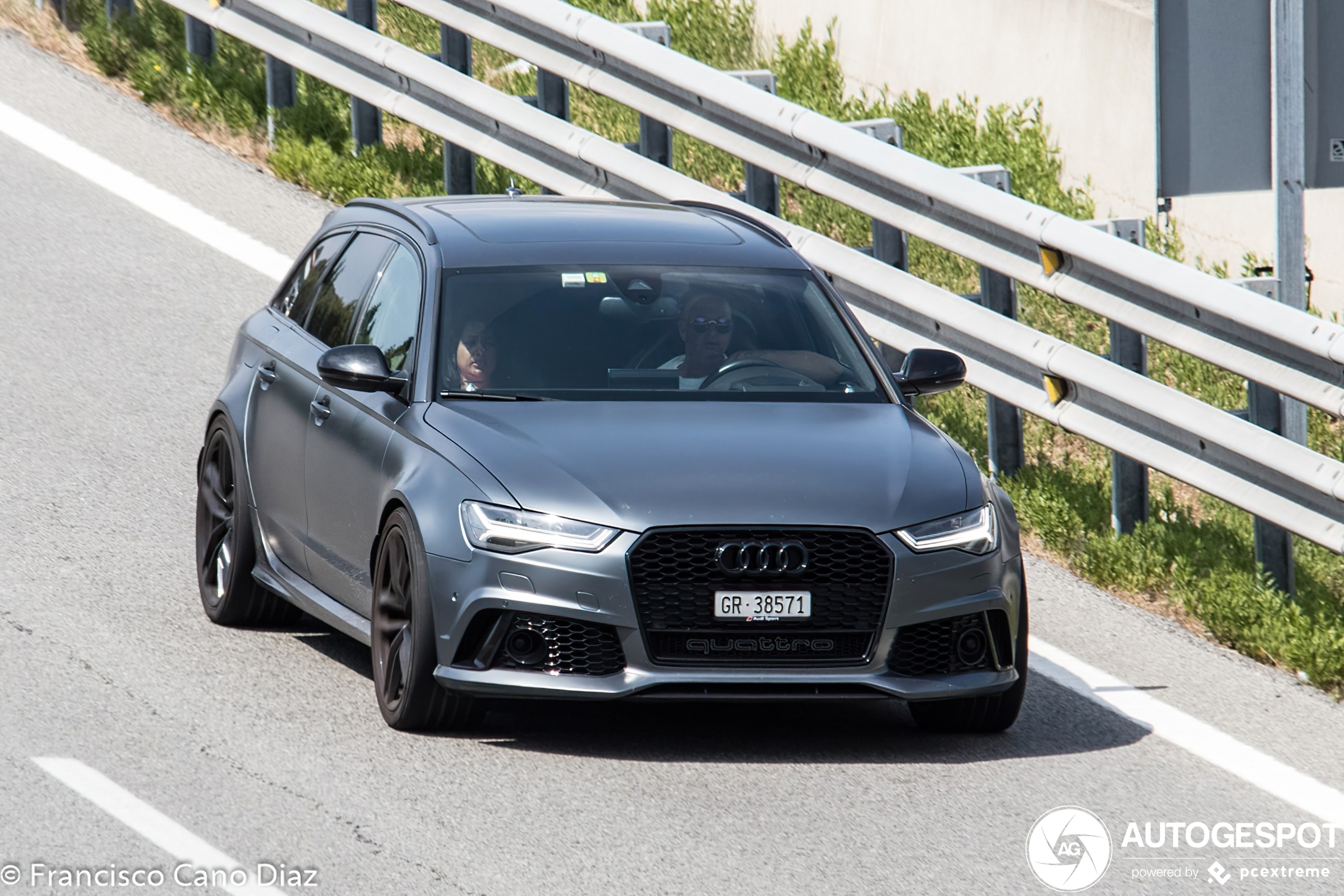 Audi RS6 Avant C7 2015