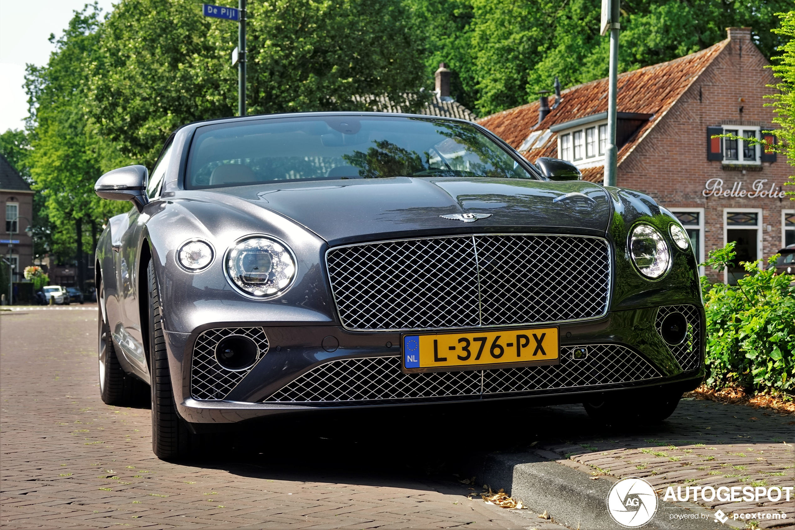 Bentley Continental GTC V8 2020