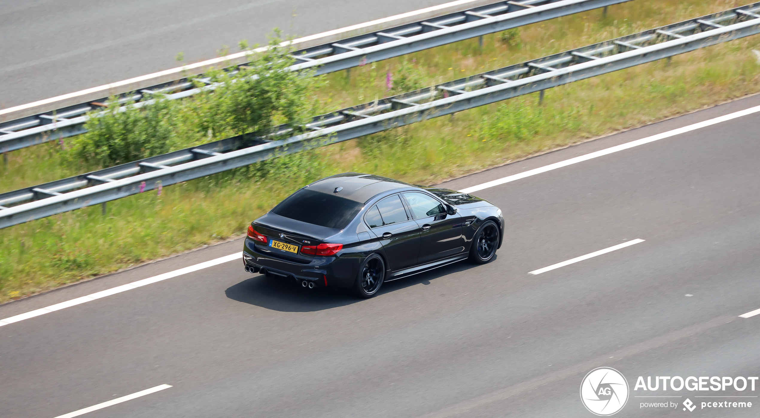 BMW M5 F90