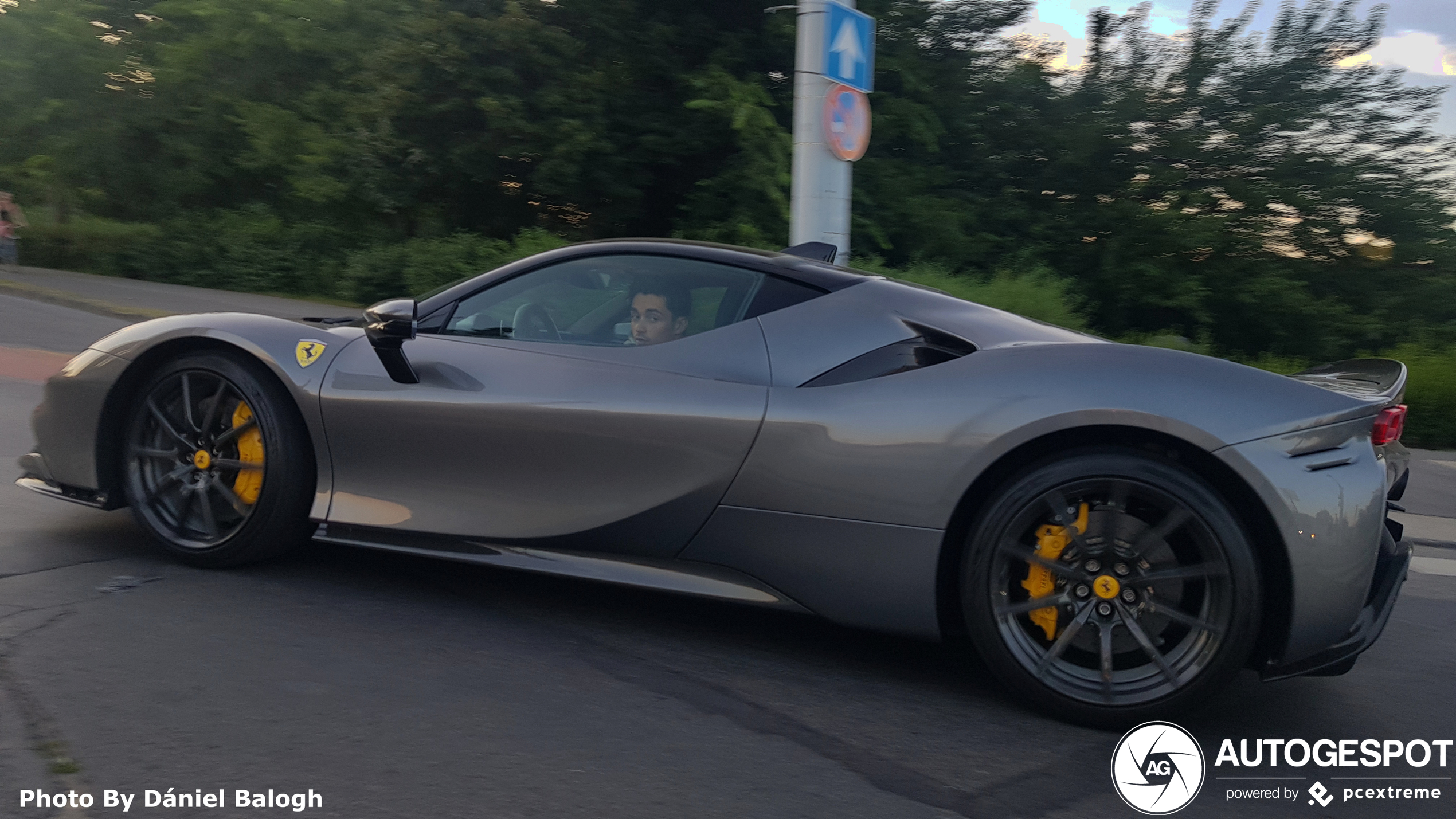 Ferrari SF90 Stradale Assetto Fiorano