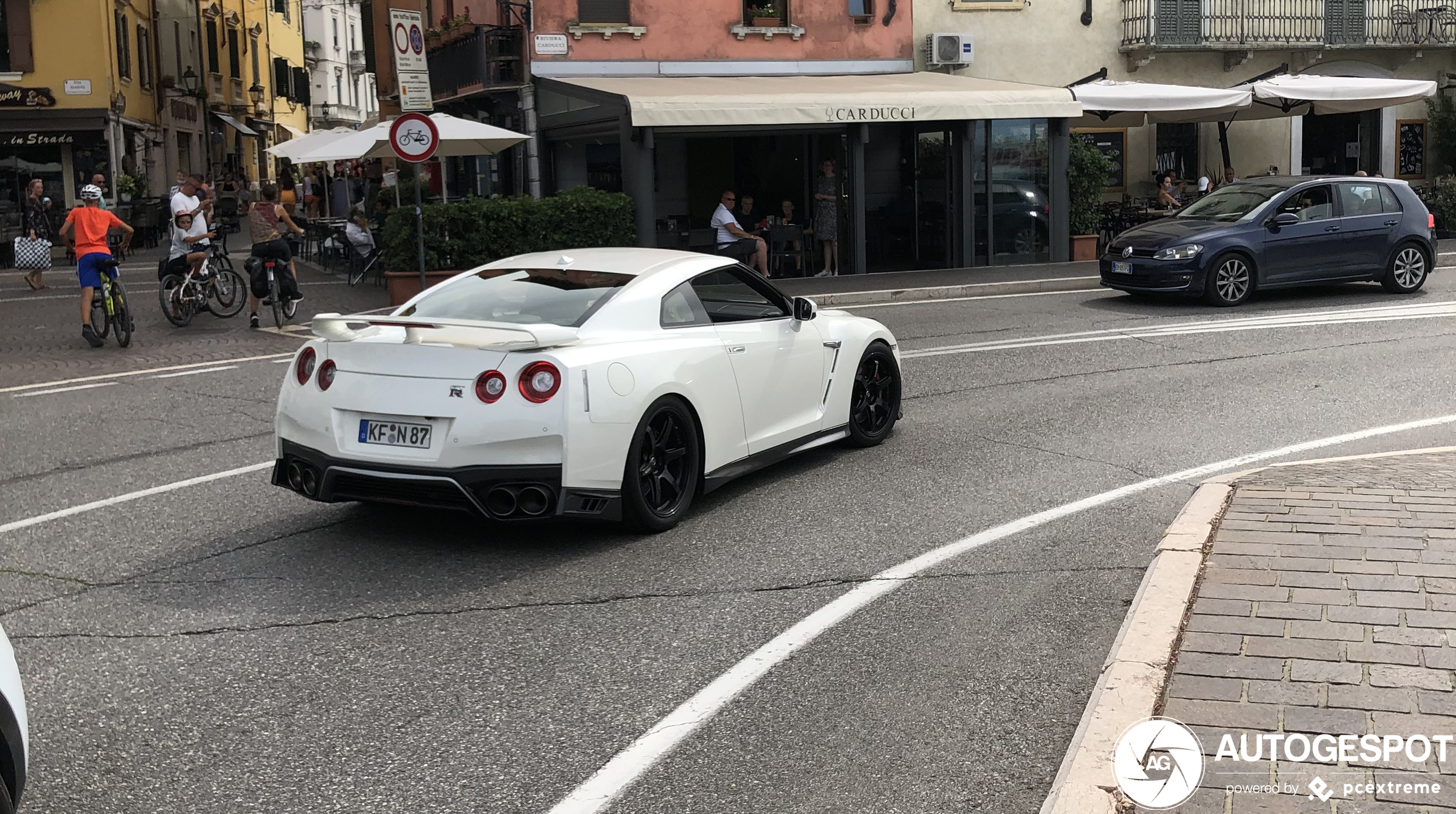 Nissan GT-R 2017