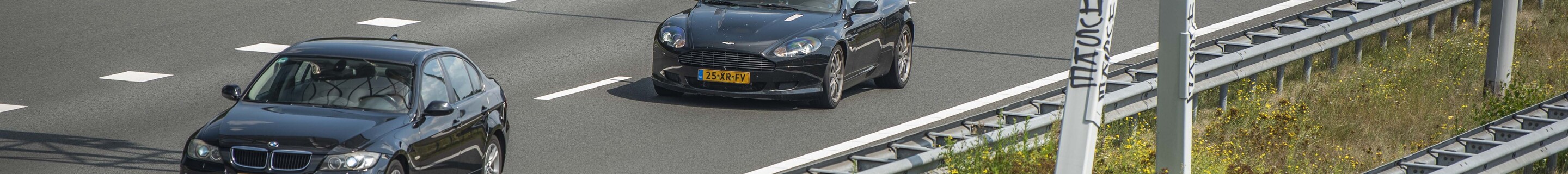 Aston Martin DB9 Volante