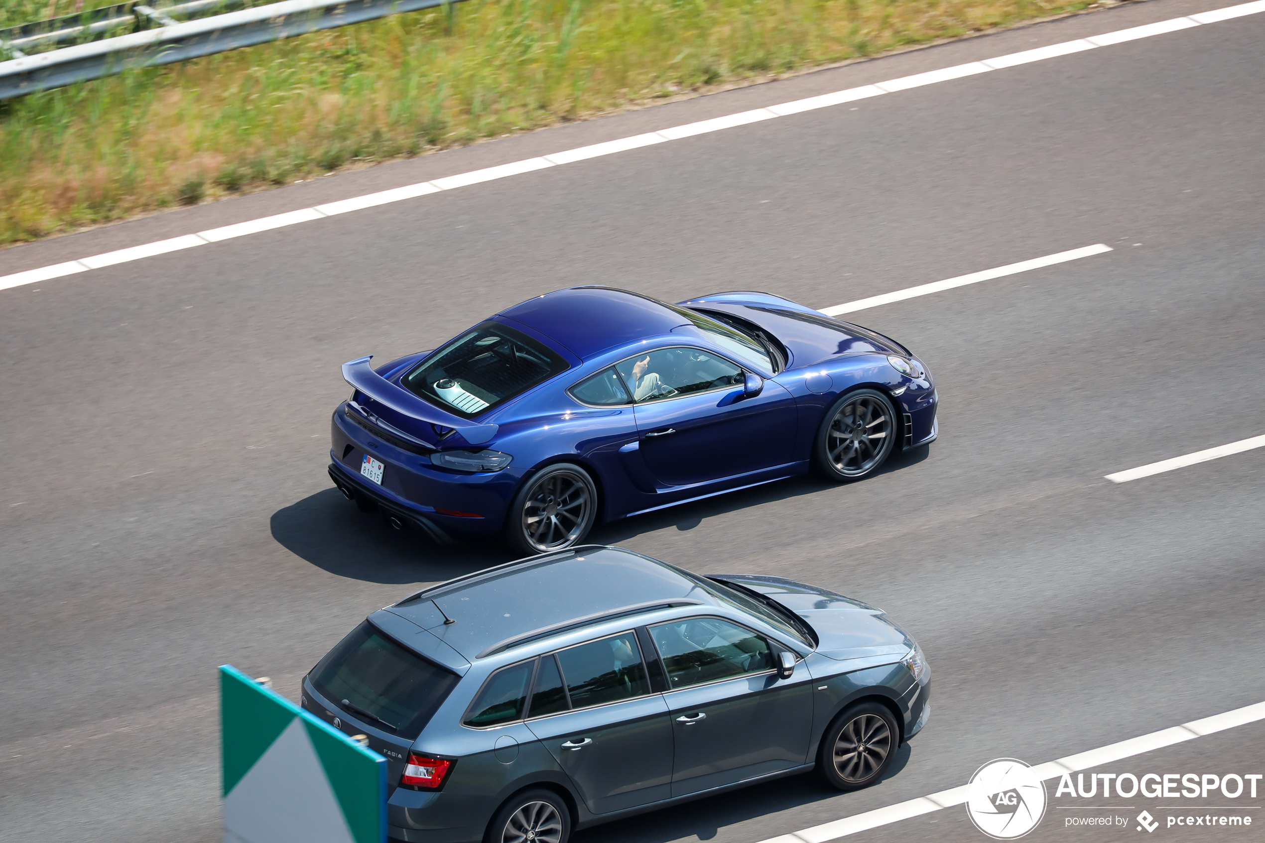 Porsche 718 Cayman GT4