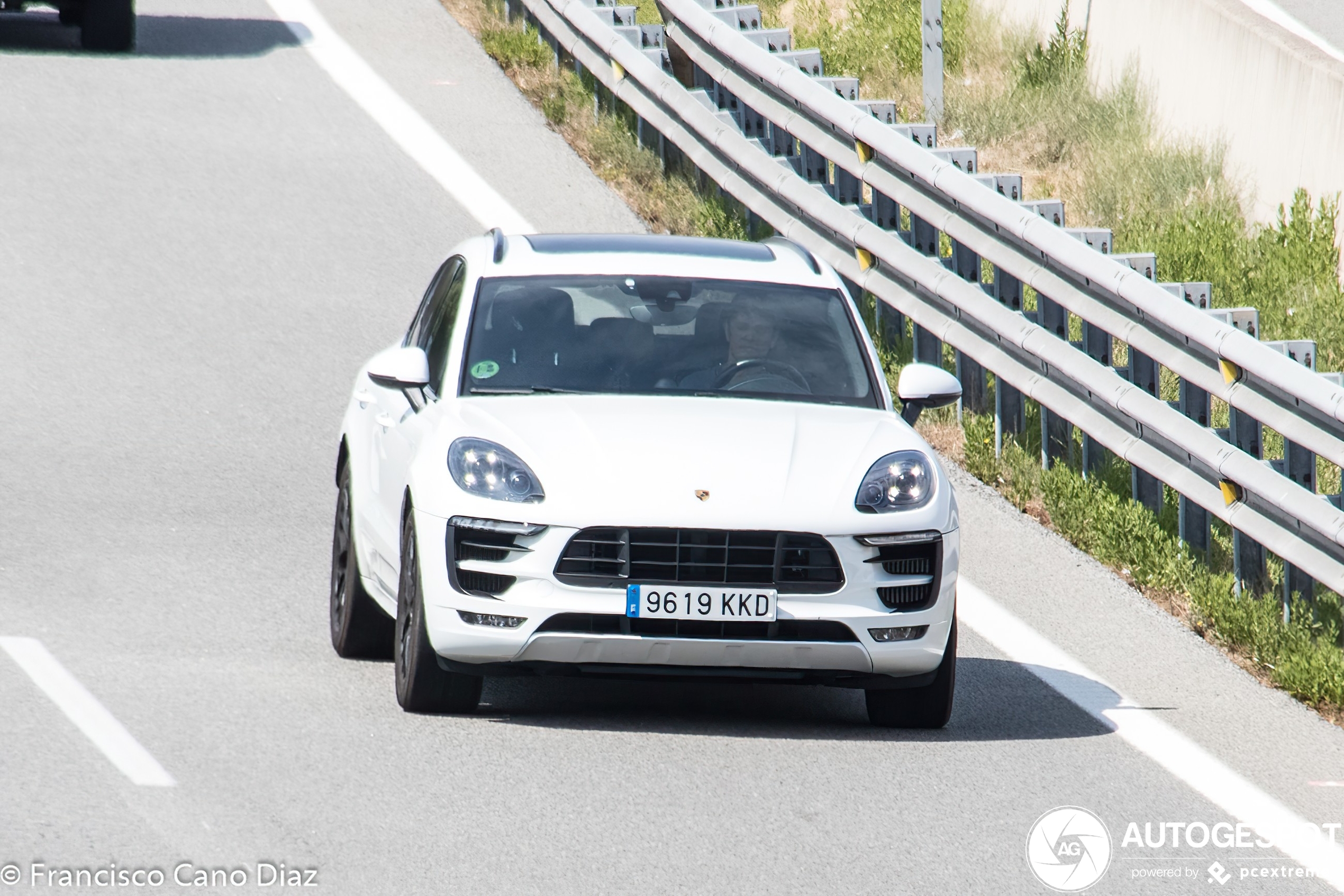 Porsche 95B Macan GTS