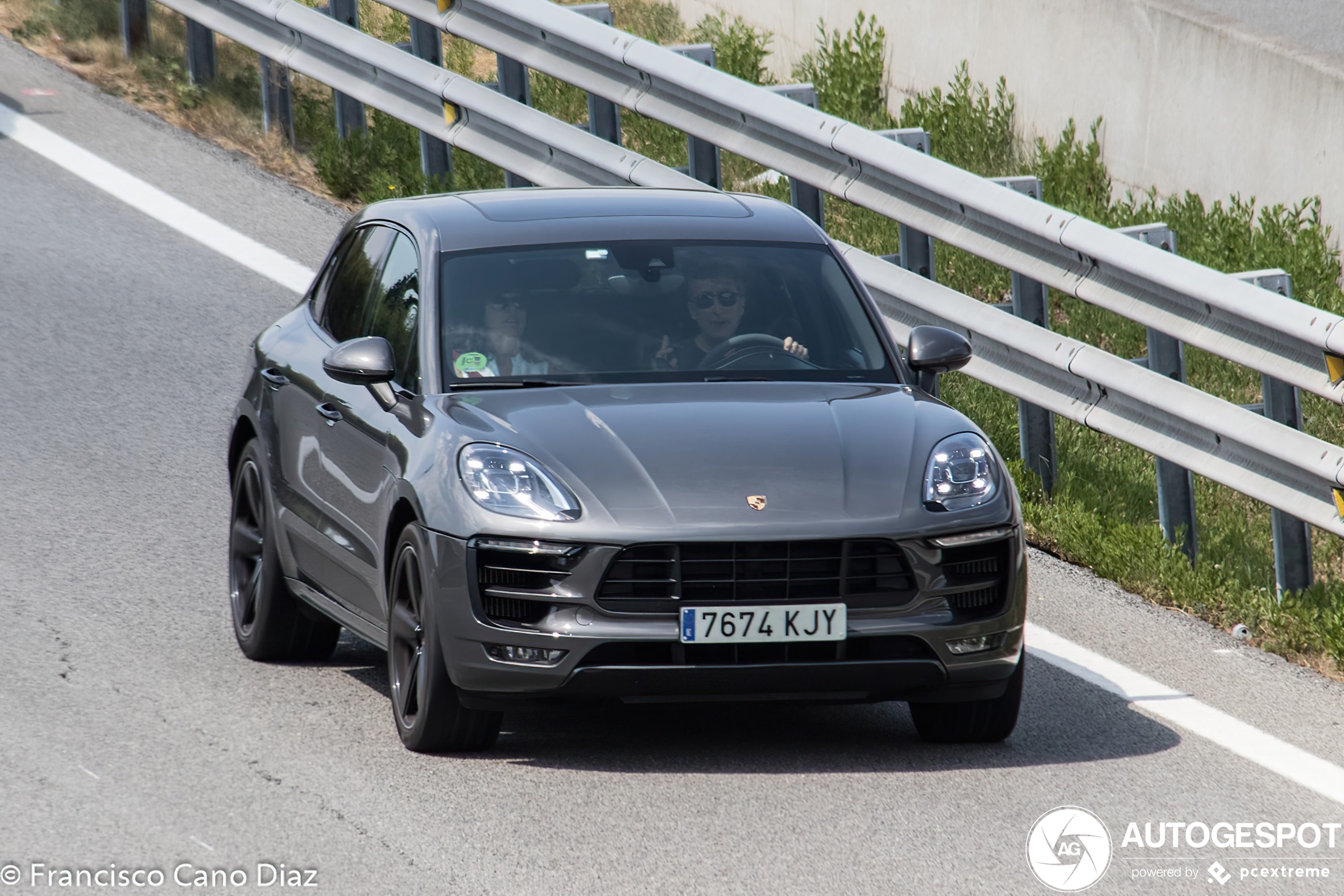 Porsche 95B Macan GTS