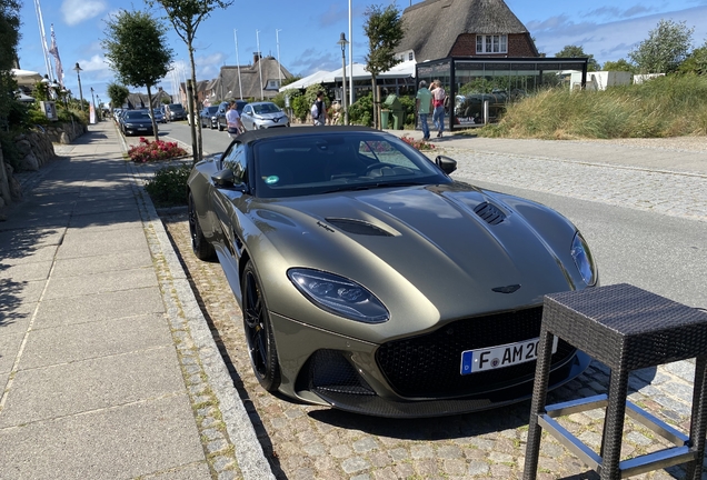 Aston Martin DBS Superleggera Volante