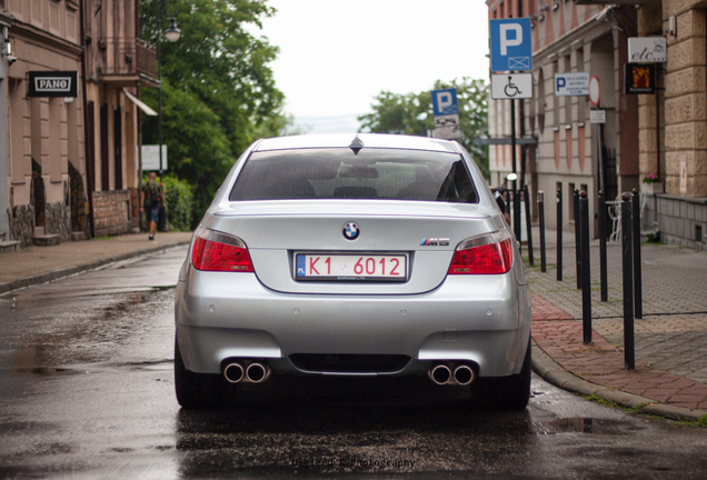 BMW M5 E60 2005