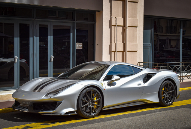 Ferrari 488 Pista