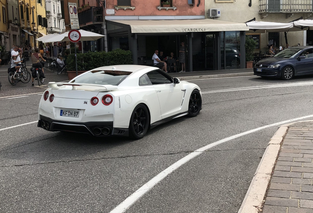 Nissan GT-R 2017