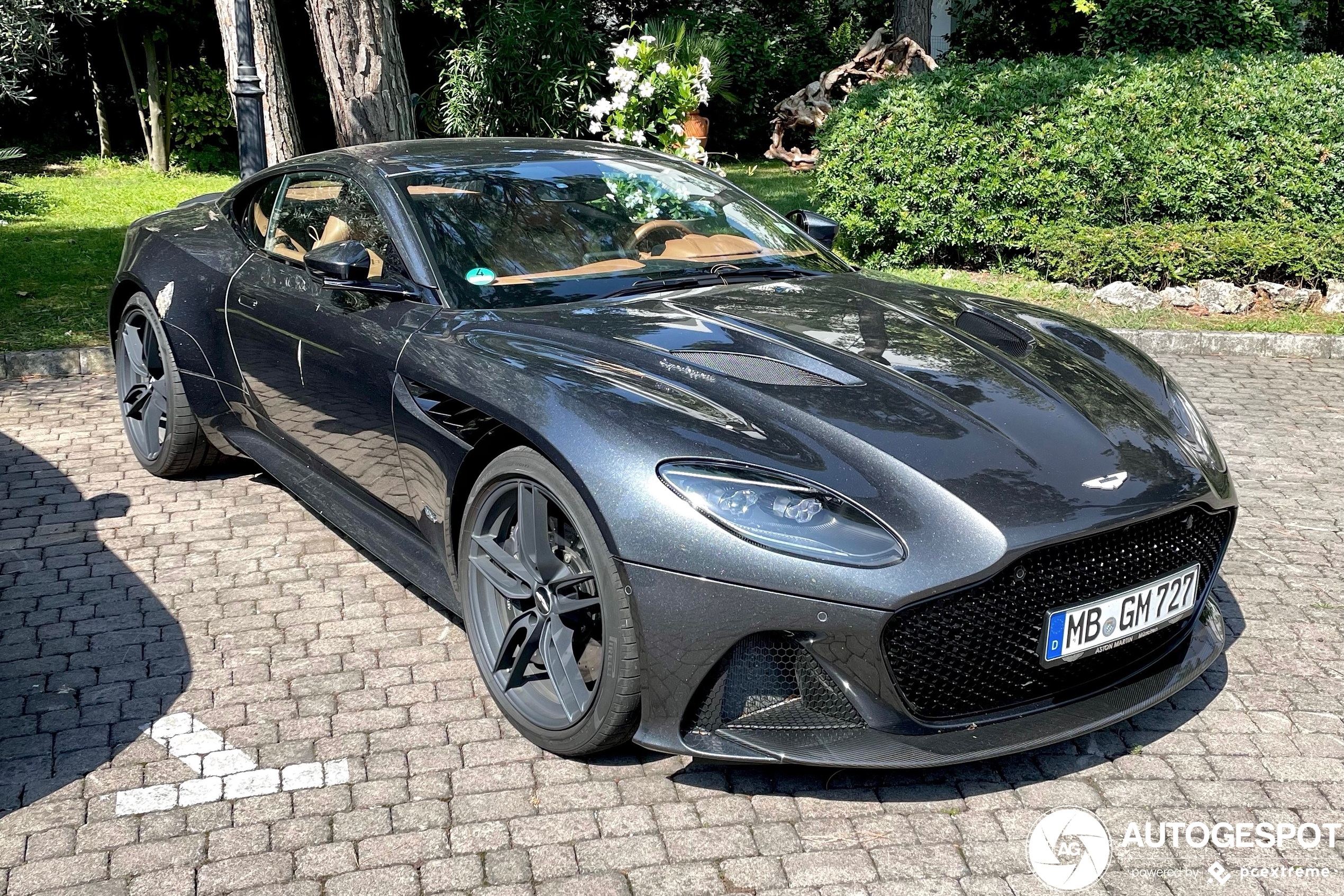 Aston Martin DBS Superleggera