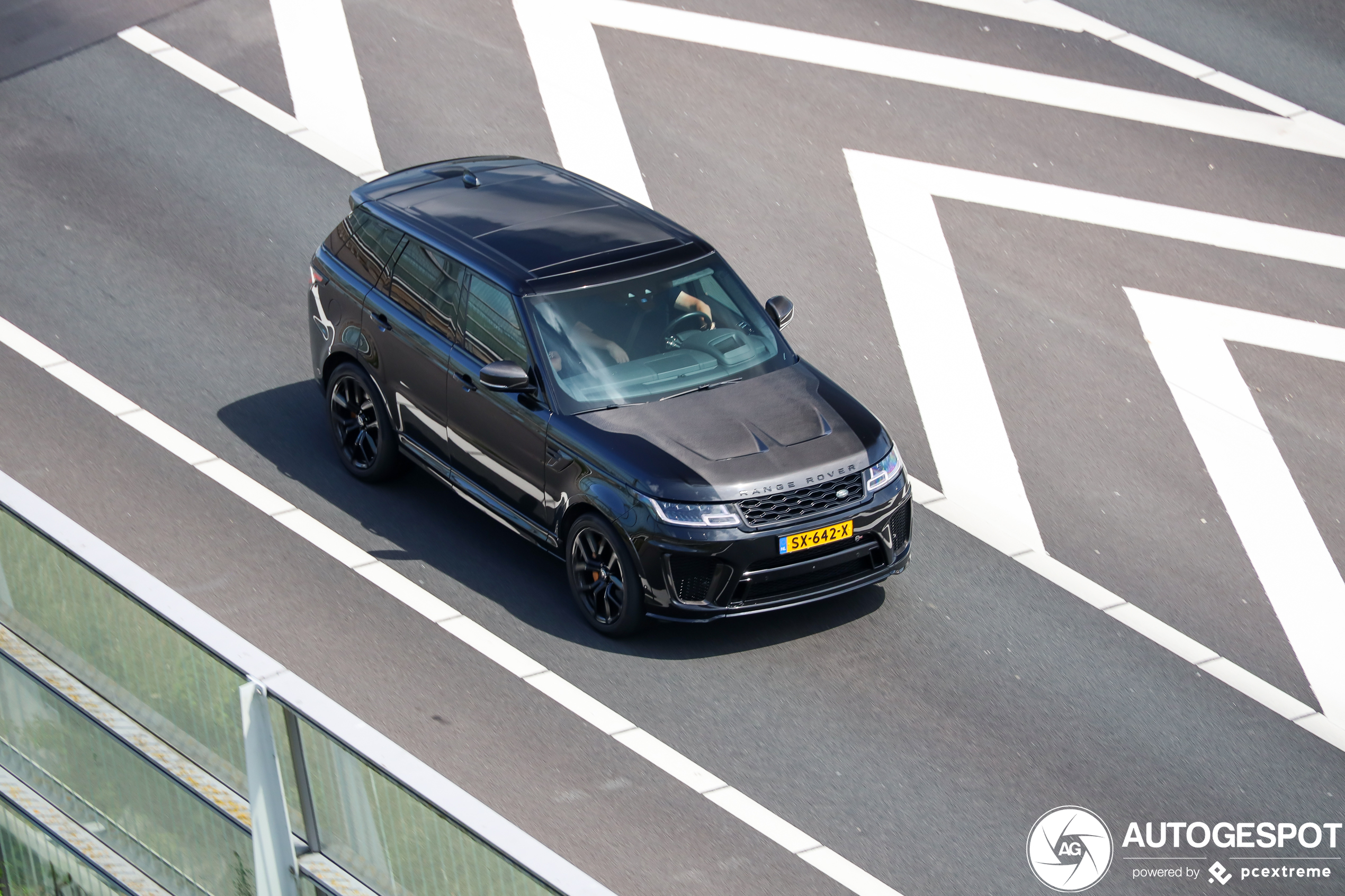 Land Rover Range Rover Sport SVR 2018 Carbon Edition