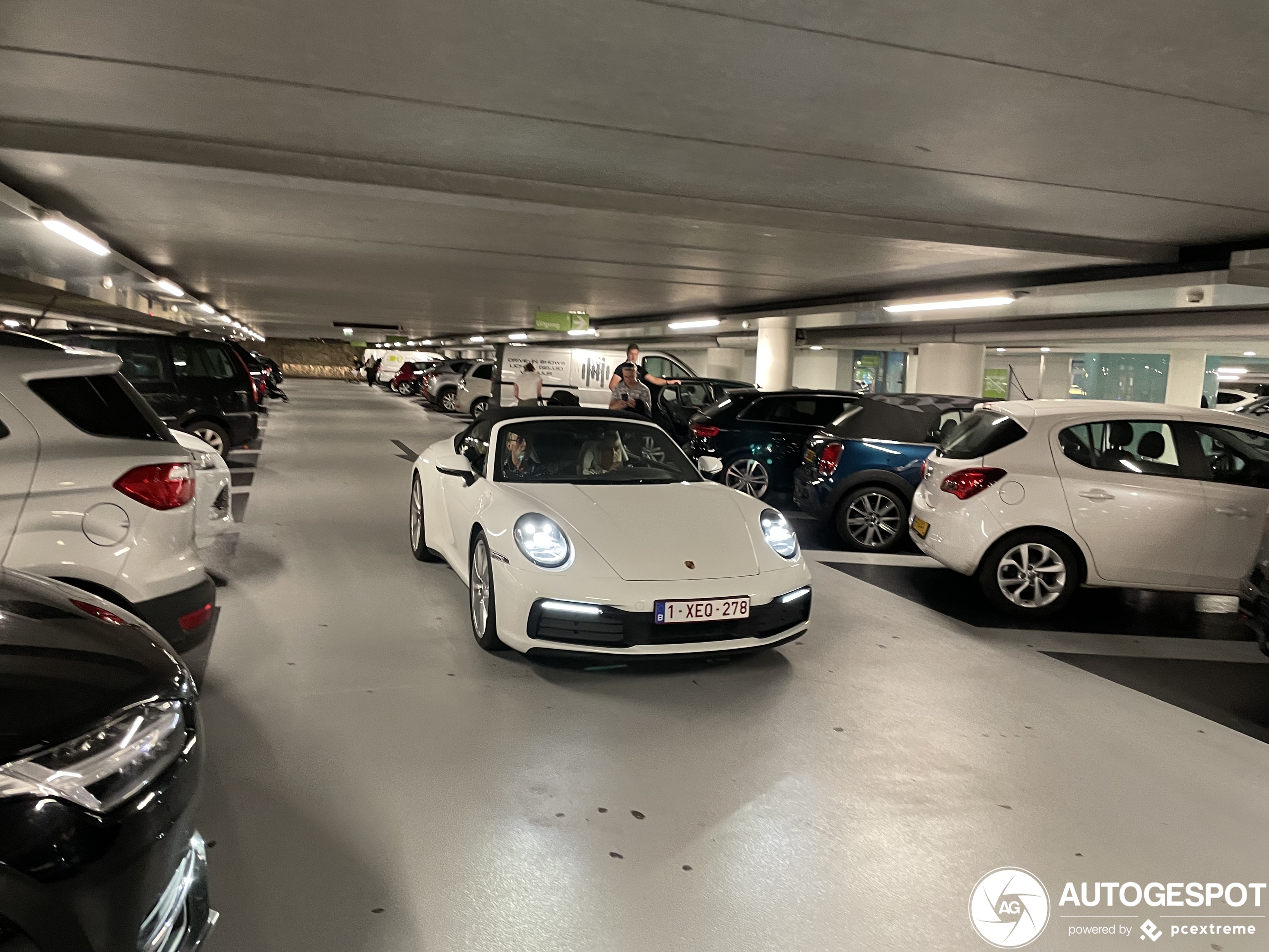 Porsche 992 Carrera 4S Cabriolet