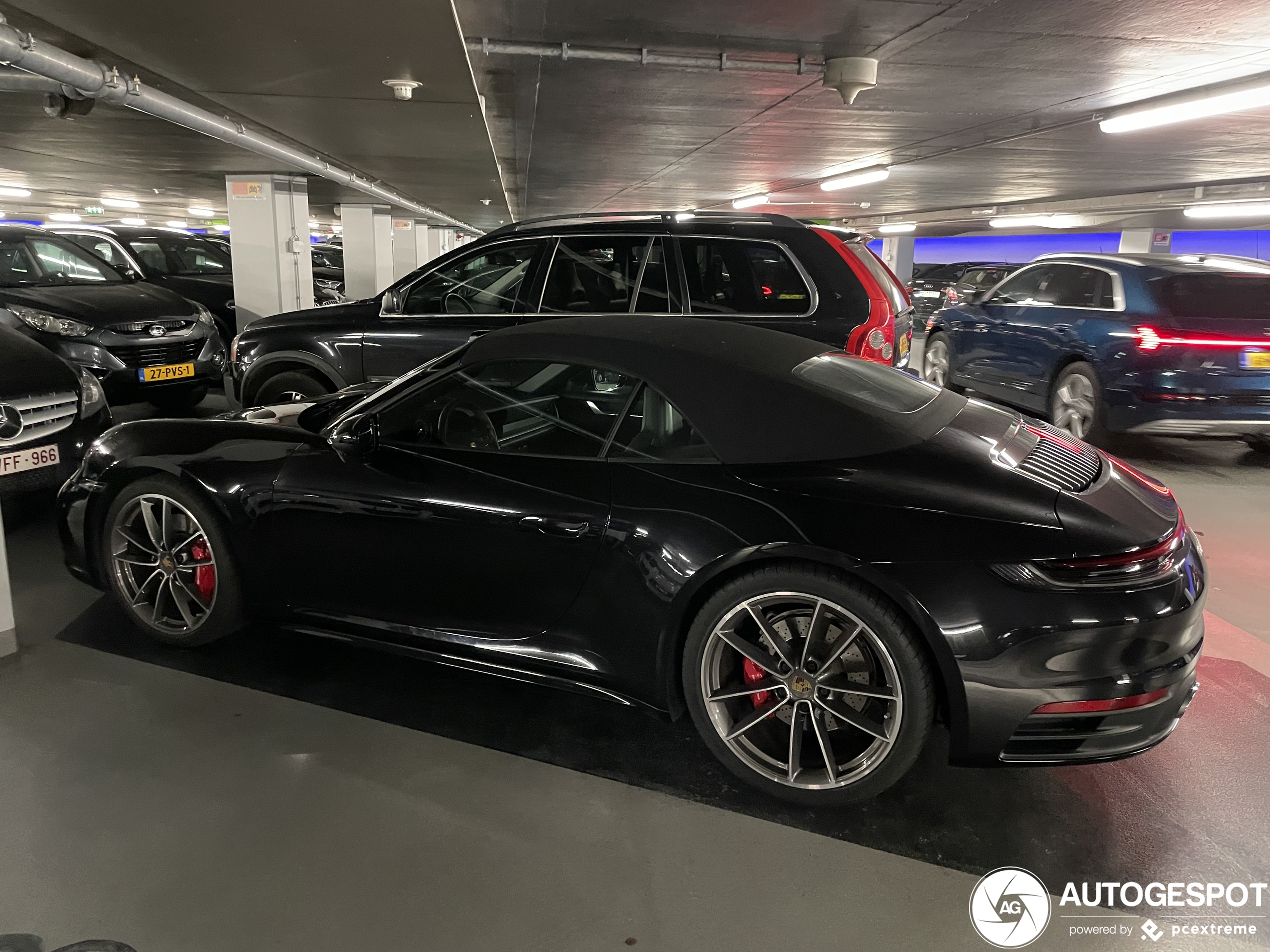 Porsche 992 Carrera 4S Cabriolet