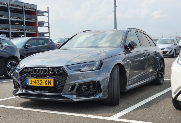 Audi RS4 Avant B9