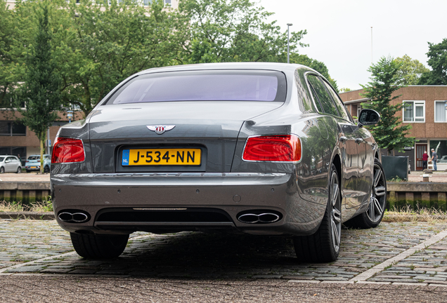 Bentley Flying Spur V8