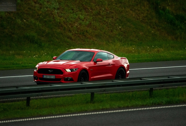 Ford Mustang GT 2015
