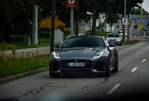 Jaguar F-TYPE SVR Coupé