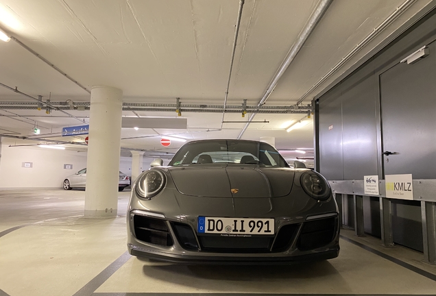 Porsche 991 Targa 4 GTS MkII Exclusive Manufaktur Edition