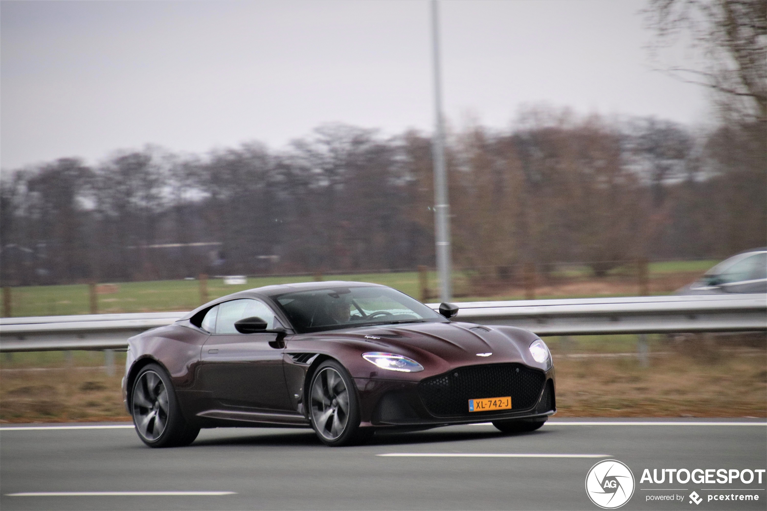 Aston Martin DBS Superleggera