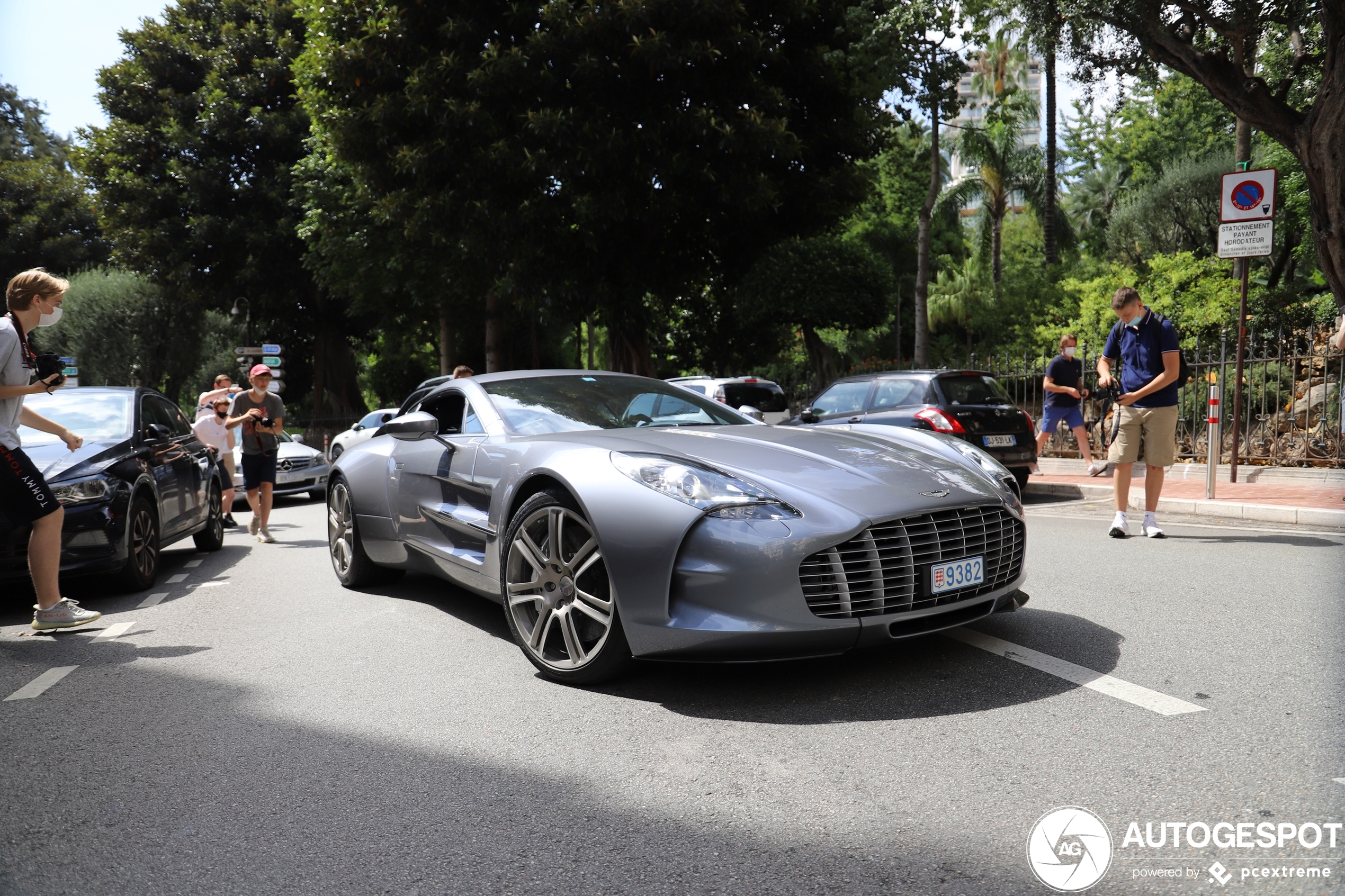 Spotters gaan los op Aston Martin One-77