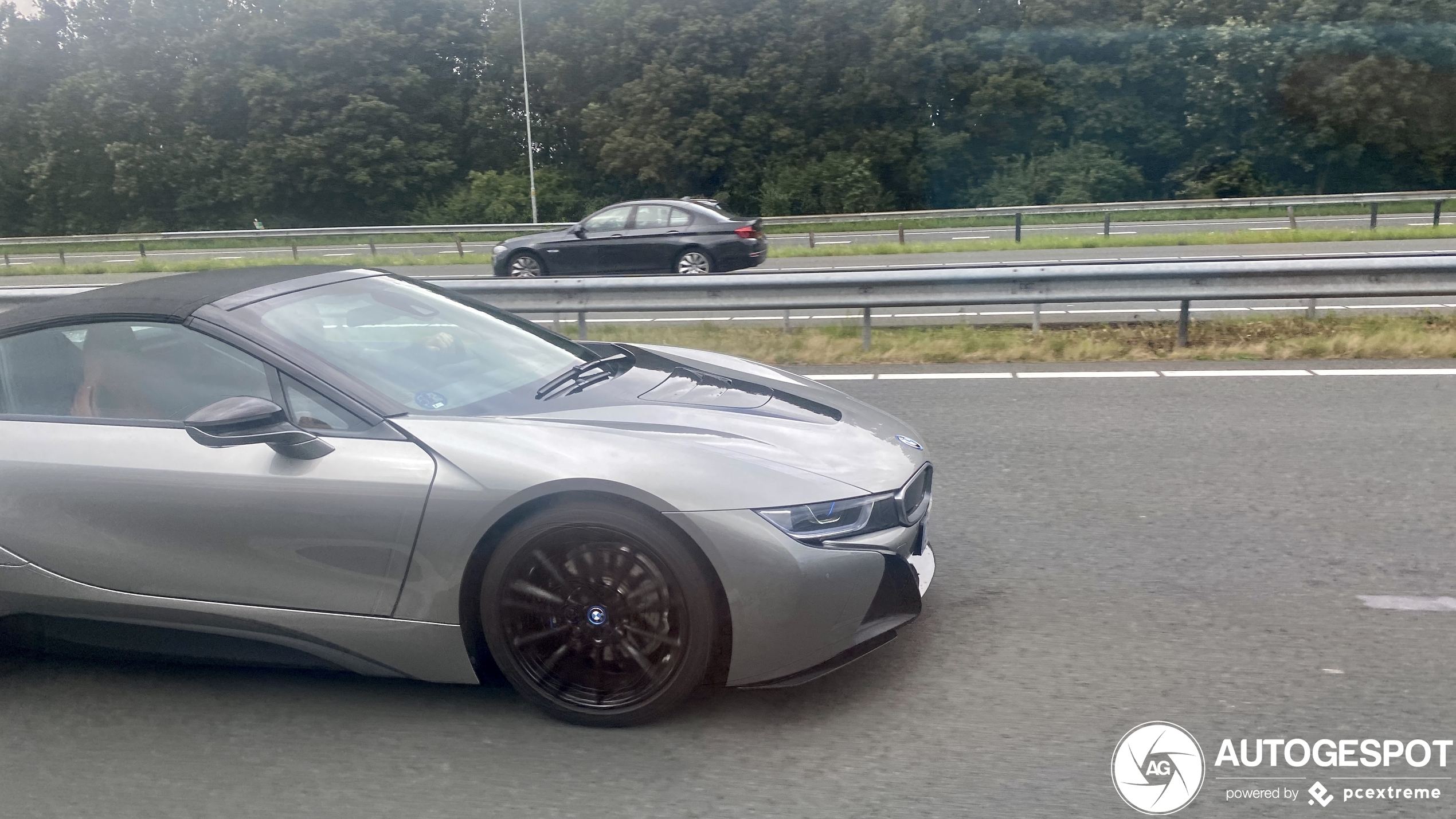 BMW i8 Roadster