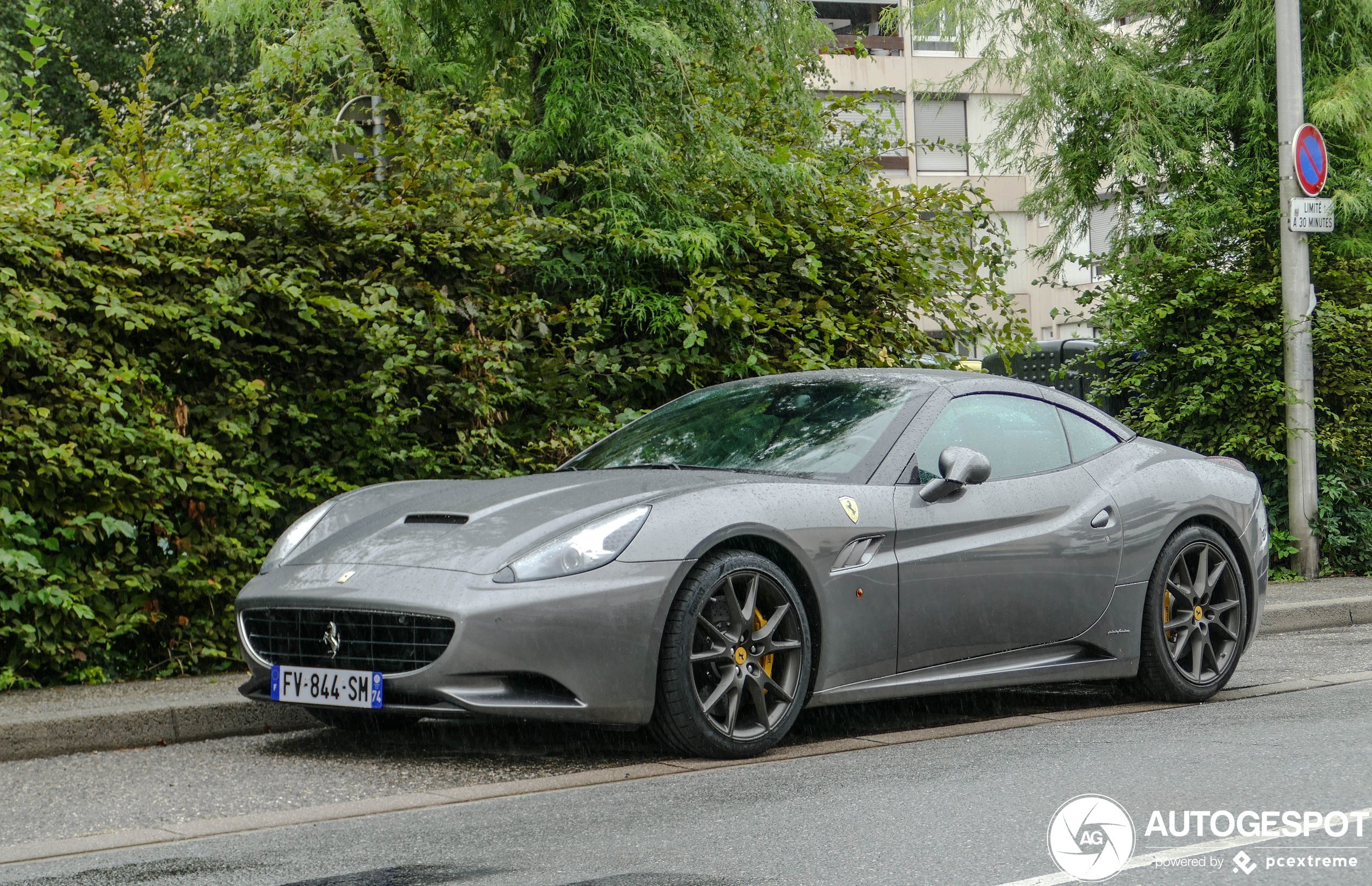 Ferrari California