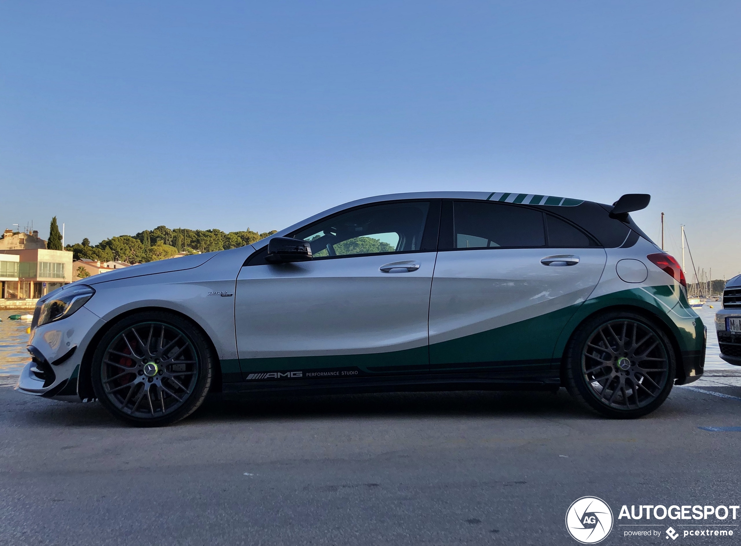 Mercedes-AMG A 45 W176 Petronas 2015 World Champions Edition