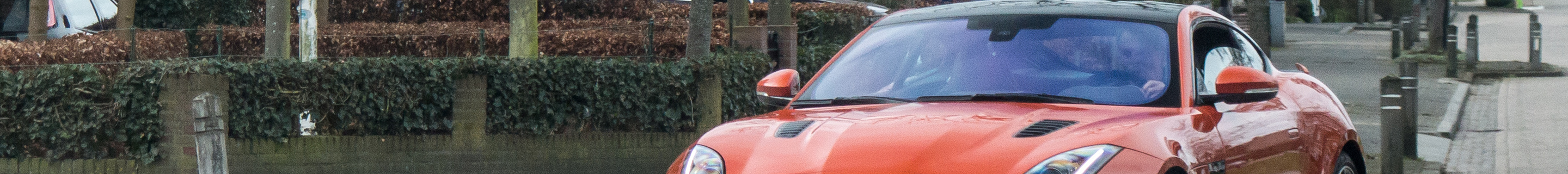 Jaguar F-TYPE SVR Coupé