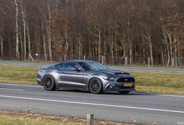 Ford Mustang GT 2015