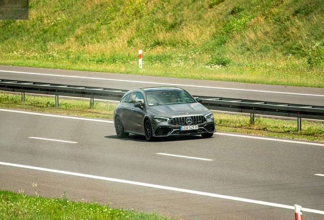 Mercedes-AMG CLA 45 S Shooting Brake X118