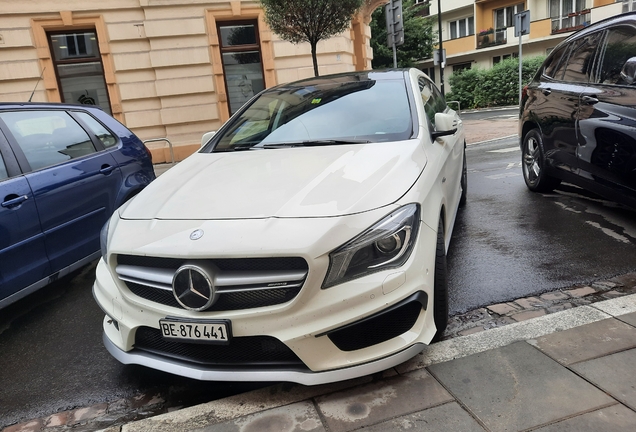 Mercedes-Benz CLA 45 AMG Shooting Brake