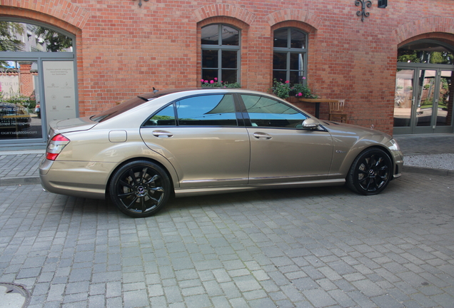 Mercedes-Benz S 63 AMG W221