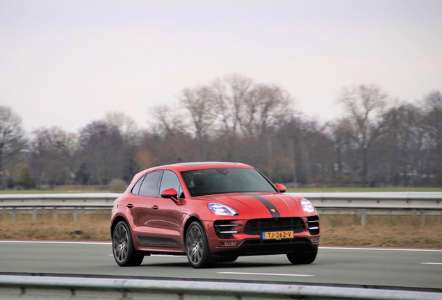 Porsche 95B Macan Turbo Exclusive Performance Edition