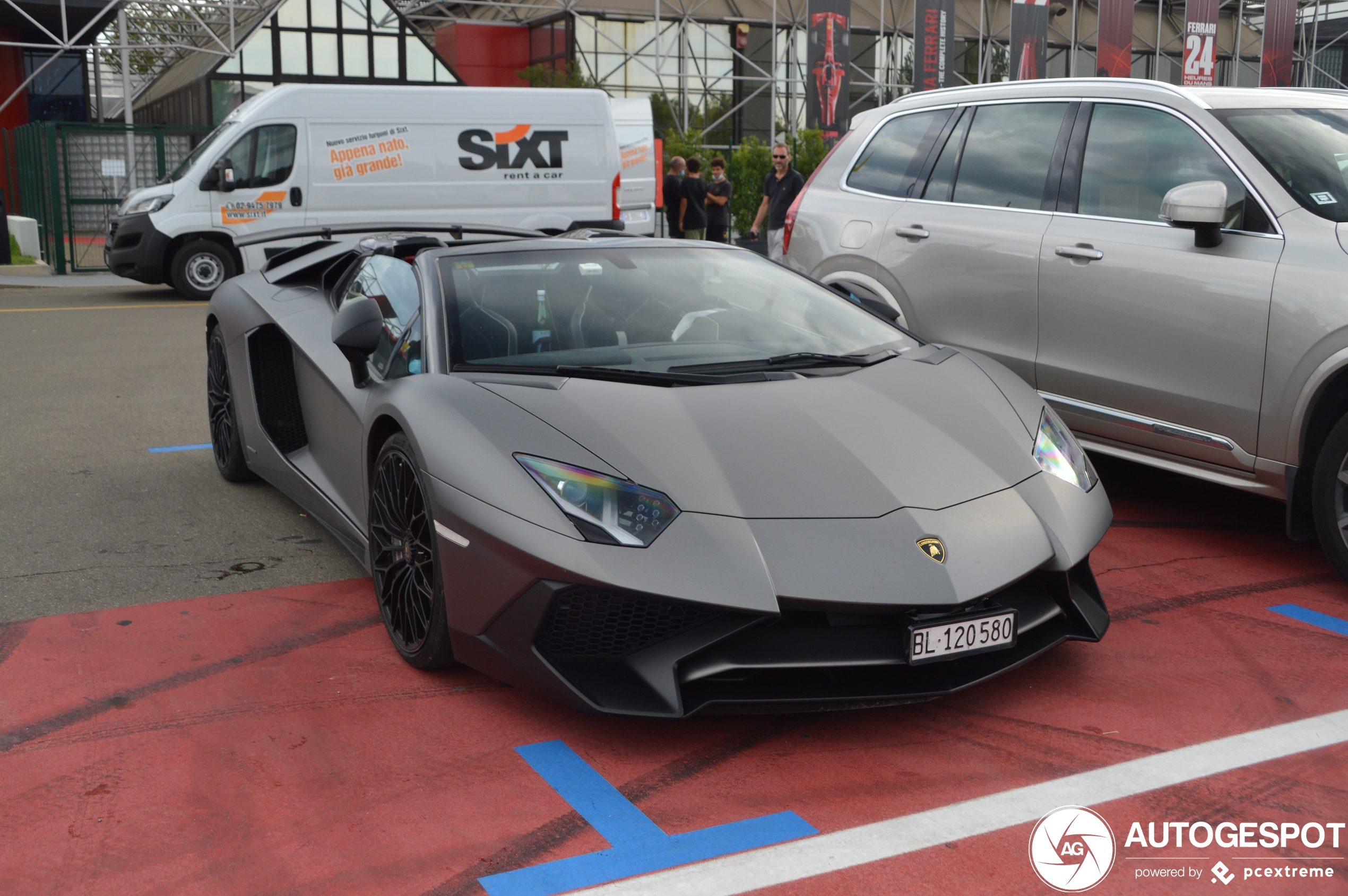 Lamborghini Aventador LP750-4 SuperVeloce Roadster