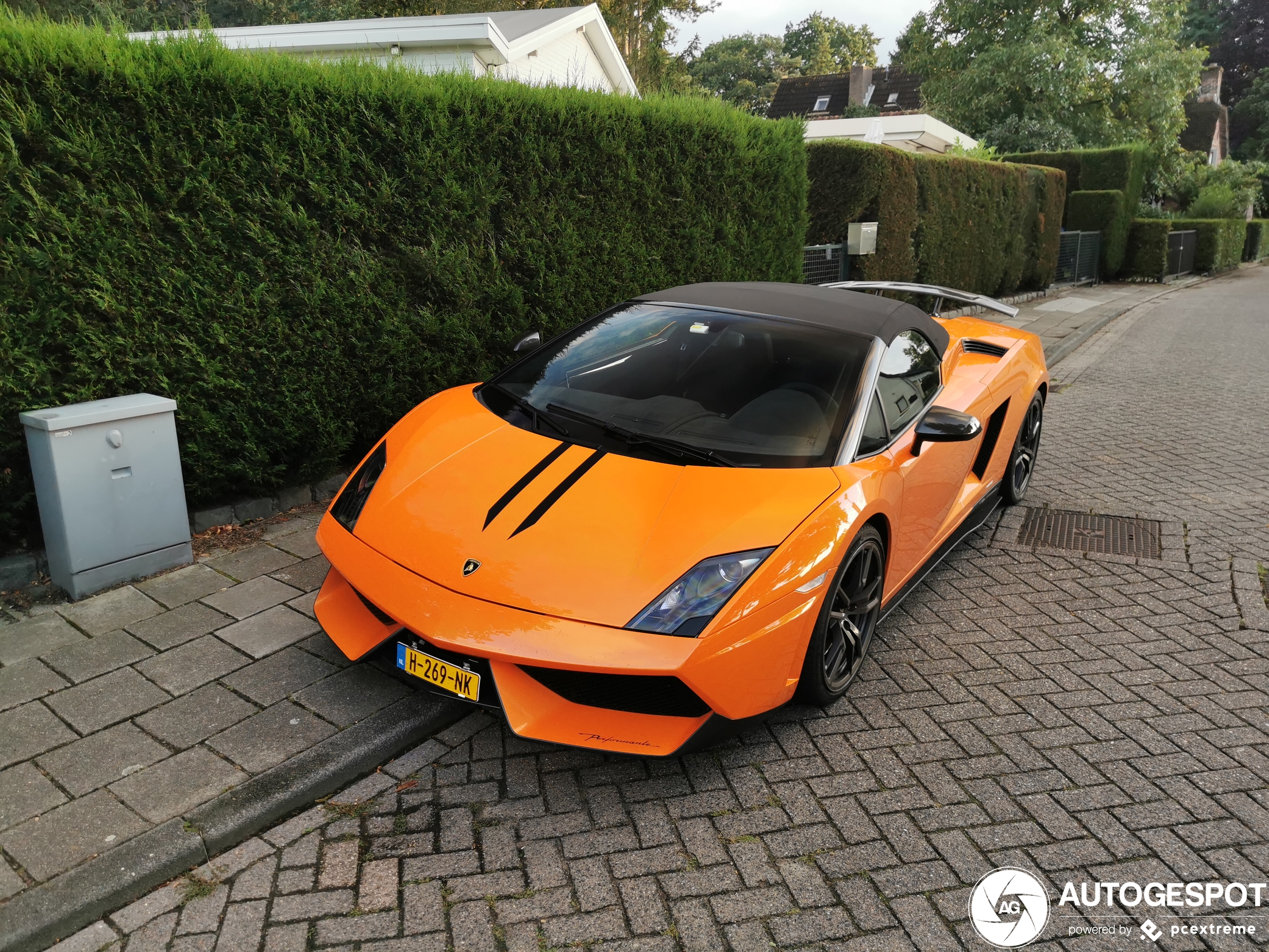 Lamborghini Gallardo LP570-4 Spyder Performante